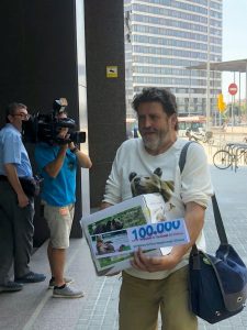 Ipcena lliura més de 100.000 signatures en contra de l’expulsió de l’os Goiat dels Pirineus